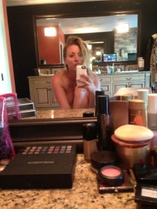 Kaley Cuoco - 64